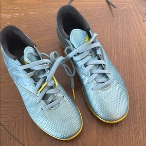 Adidas Blue Yellow Indoor Soccer Athletic Shoes size 7 youth boys